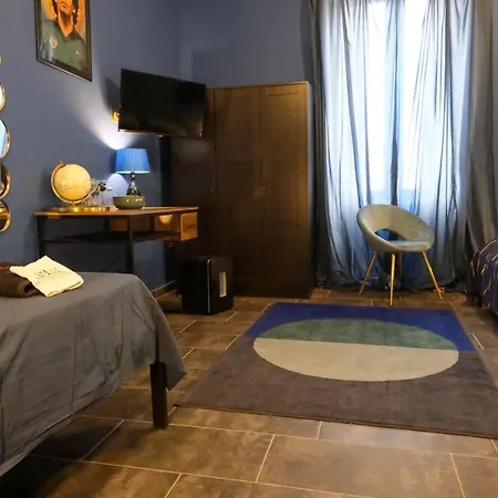 Lh51 B&B *