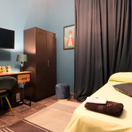 Lh51 Bed & Breakfast Neapol
